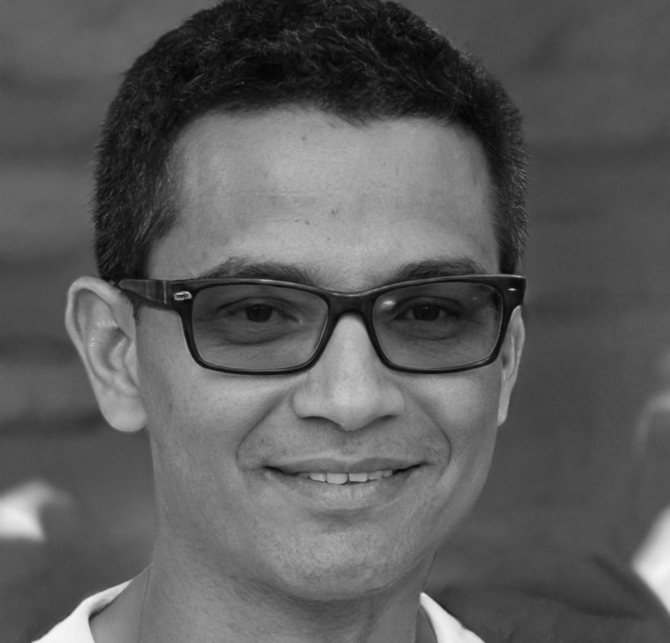 Instructor de contabilidad financiera